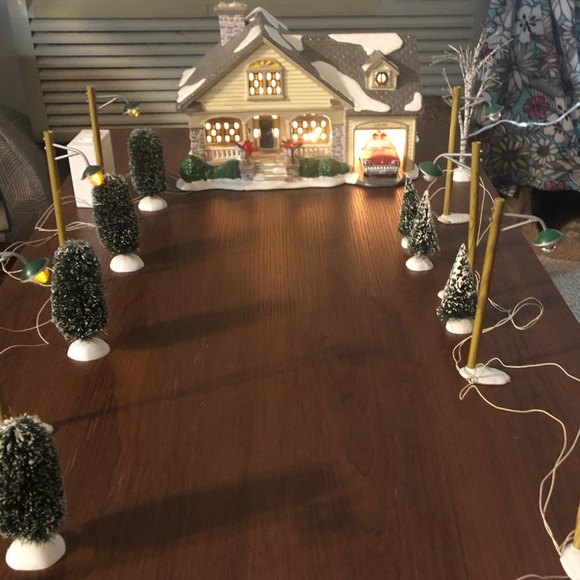 Department 56 Other - The Brandon Bungalow 12 piece collection